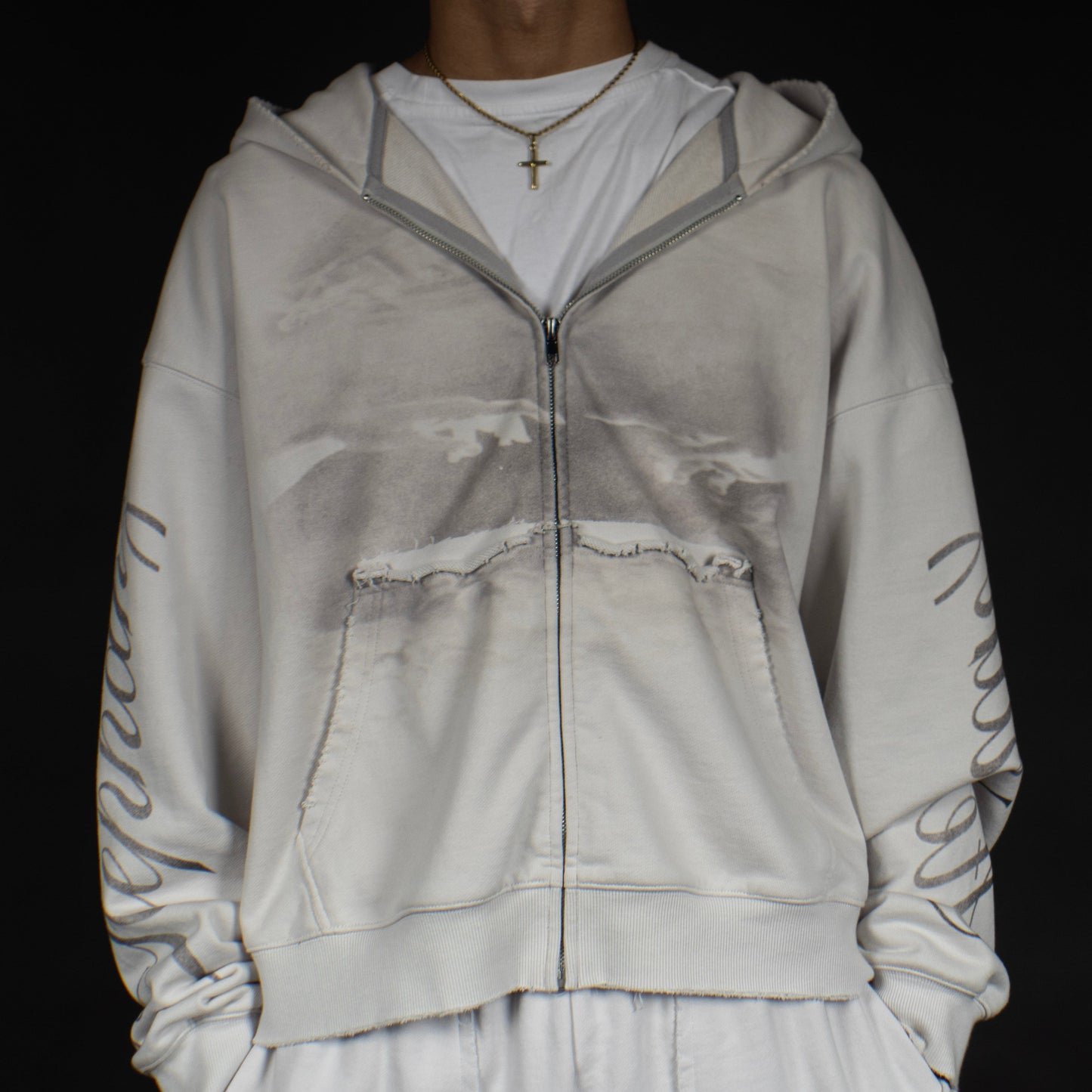 SIGNATURE ZIP UP