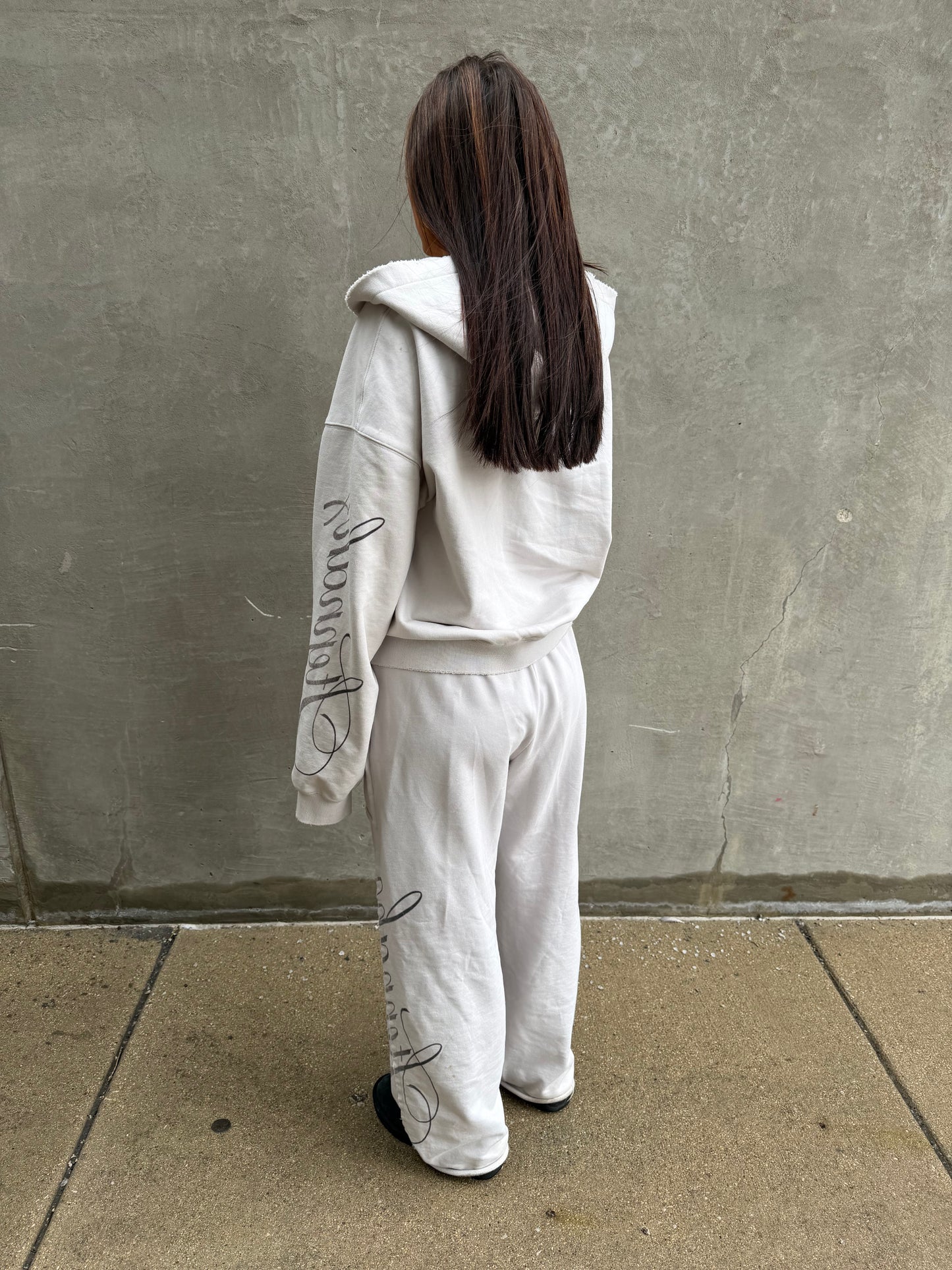 SIGNATURE ZIP UP